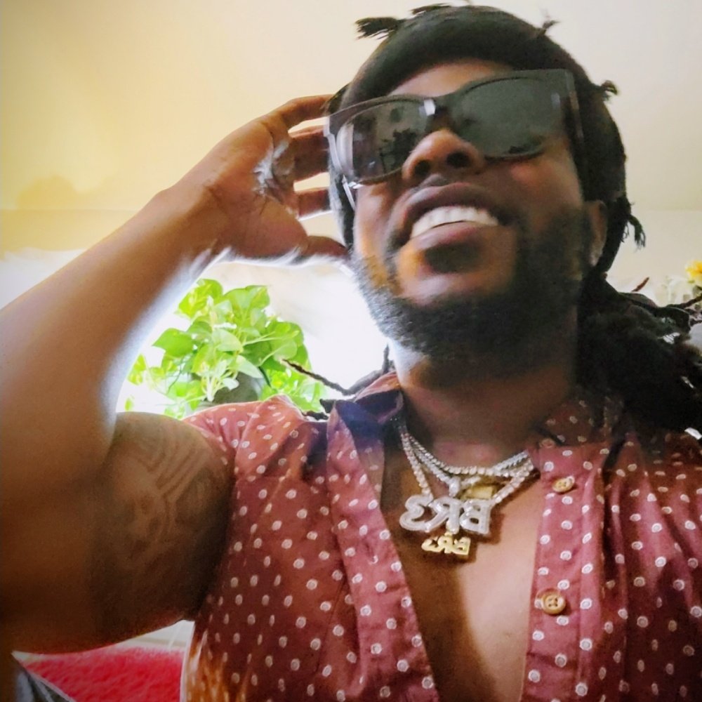 BR3MUSIC's tweet photo. #NewProfilePic https://t.co/nFETdicVHg