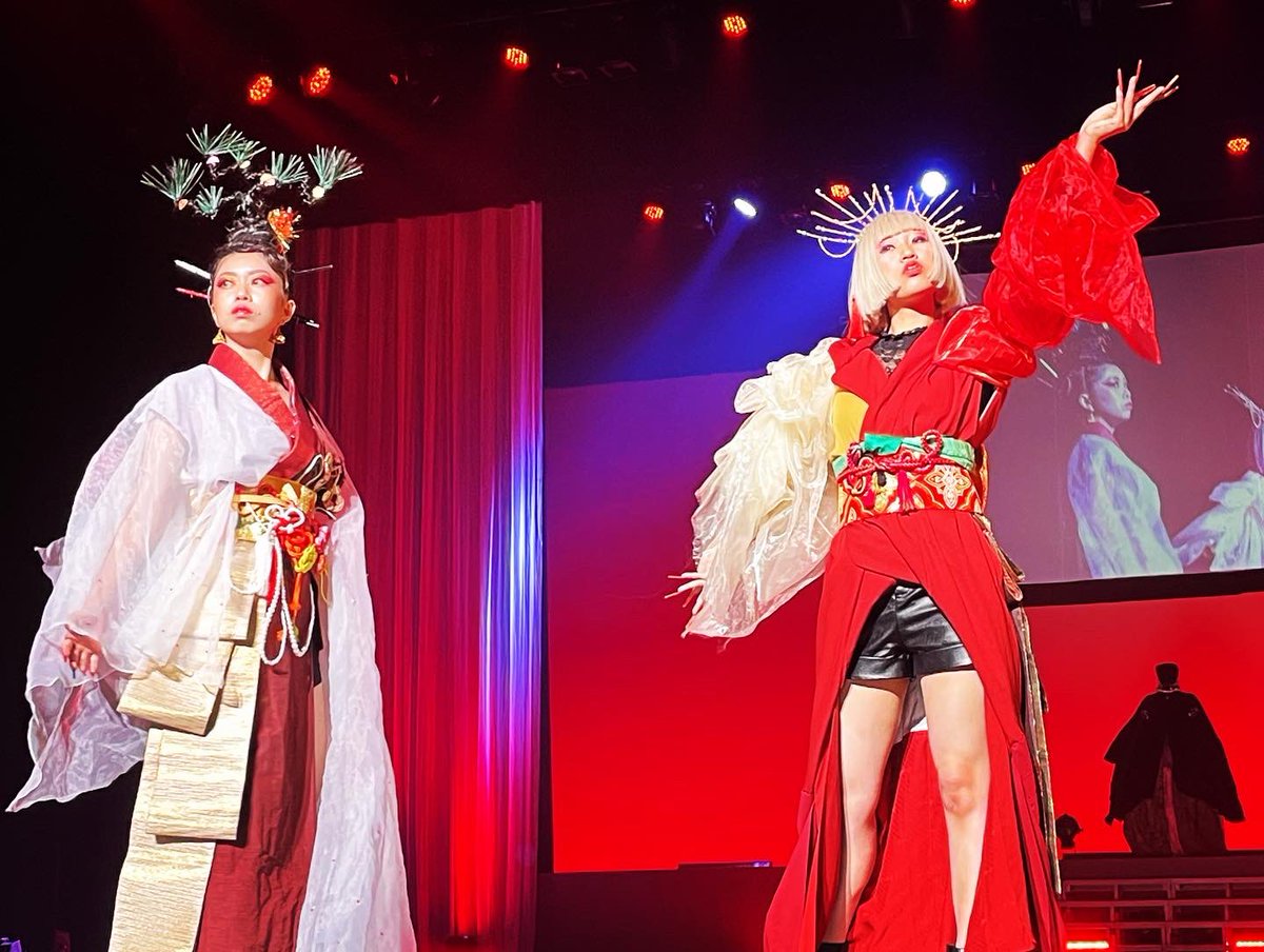algorithm_miku's tweet photo. 旭川理容美容専門学校にてATCBBフェスティバルの審査員を務めさせていただきました😁　かなりレベル高かったです！
楽しかった〜！
ありがとうございました🙏✨ https://t.co/KHV59f20St