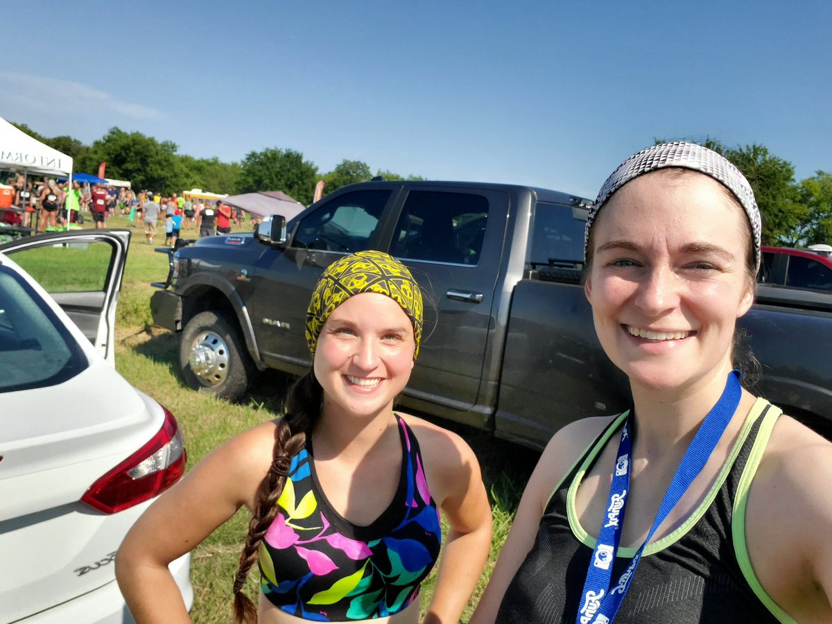 Finding_oz_21's tweet image. Did my first #conquerthegauntlet this weekend in Tulsa yesterday. It was so much fun! I surprised myself with all the obstacles I was able to survive. 

I will definitely be doing it again! I am feeling more confident about the @SpartanRace in October. I need to up my training.