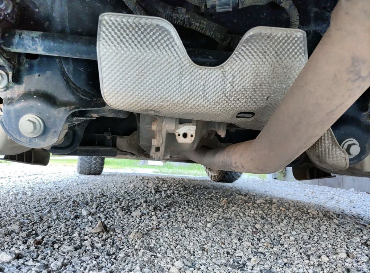 RainWorksAuto's tweet image. Customer on a recent visit to #PointOfService describes time spent with a technician while looking around a customer’s car which had clearly been driven with free spirit. We rarely consider the damage underneath our cars.