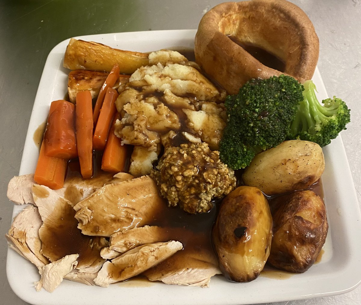 the carlton tavern tweet media