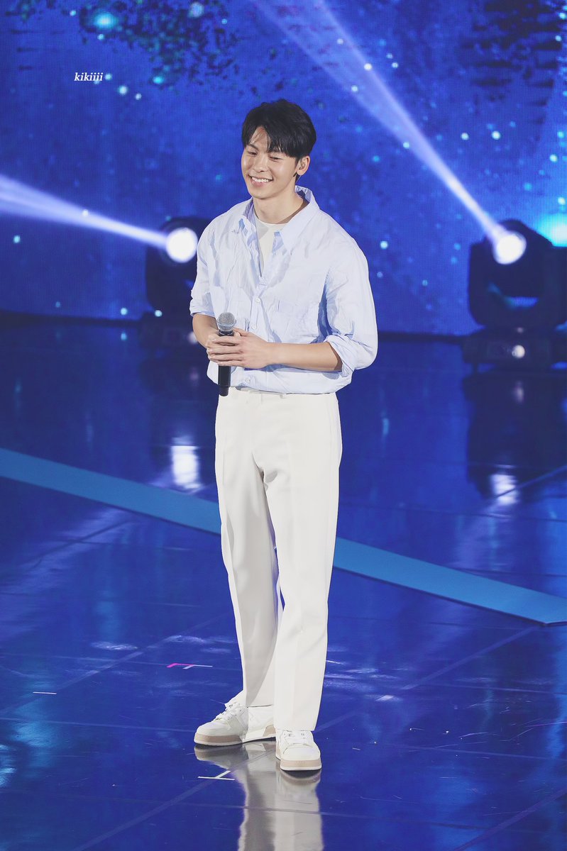 ouxiang_bb's tweet photo. 220903 팬미팅

#허광한 #許光漢 https://t.co/xuMKkzjtAq