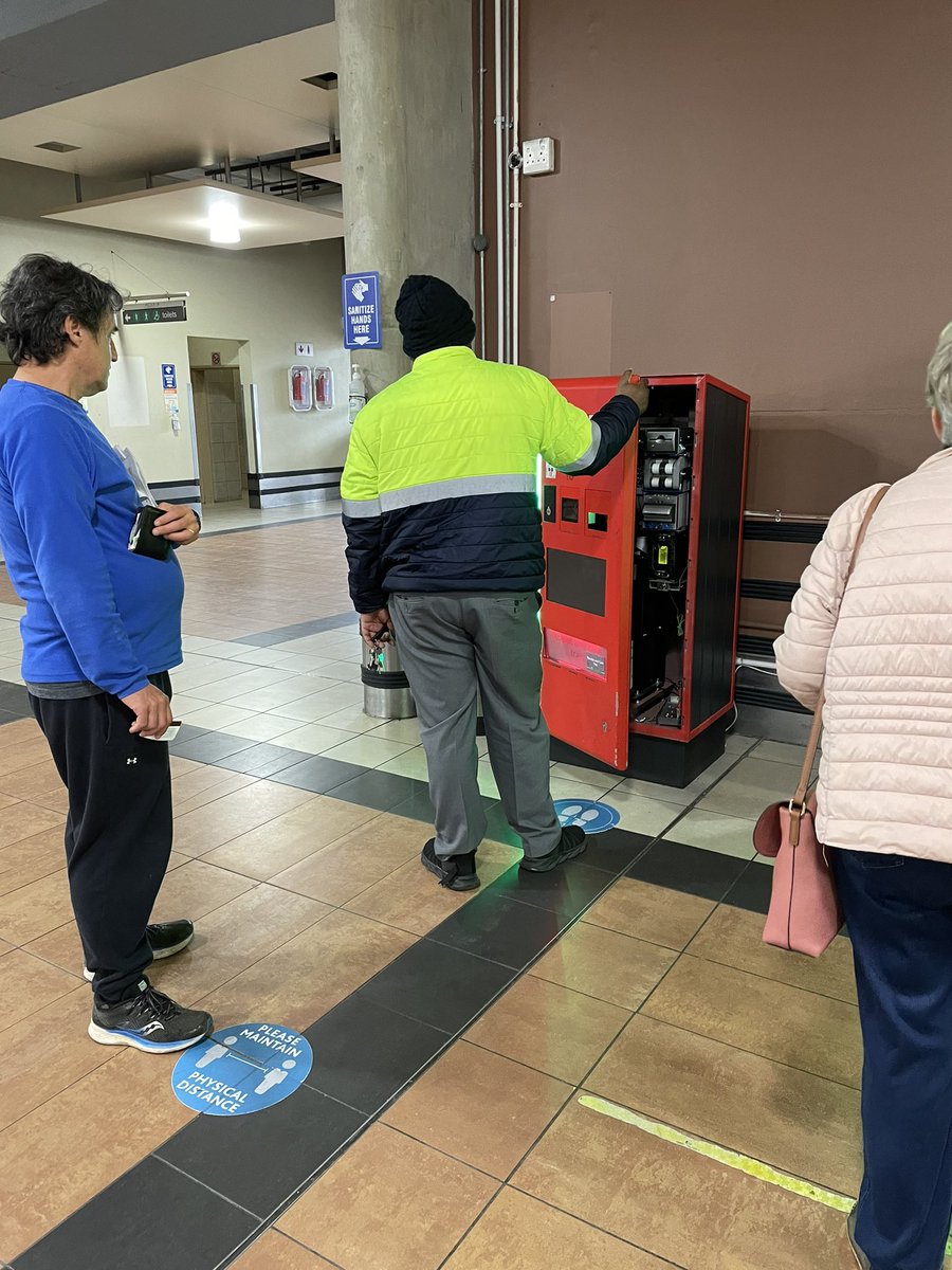 judithmiddleton's tweet photo. I’m quite surprised #ACSA hasn’t heard of Parket by now. Surely you too have had enough of consumers complaining about your parking payment issues at the airports? Ticketless and cashless #parket https://t.co/uG4vpgTnT2
