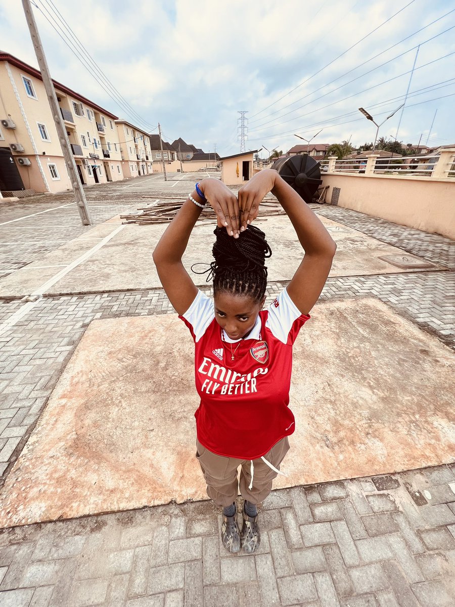 theladymotara's tweet photo. Today for Arsenal ❤️❤️❤️❤️❤️ https://t.co/jYogD0QlkH