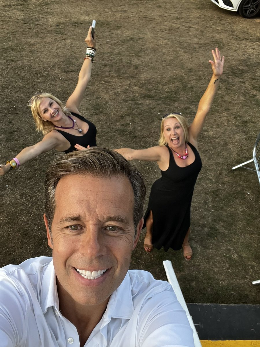 patsharp's tweet image. FunHouse twins alert 👯‍♀️