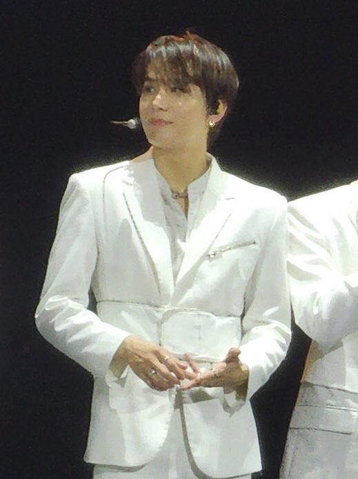 JAEWOOLOOKS's tweet photo. #JAEHYUN #JUNGWOO the link in manila https://t.co/Rgz6Lsi8uO