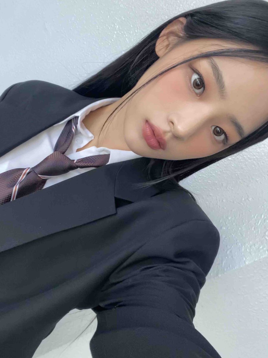 Blessed with the best NewJeans.💙