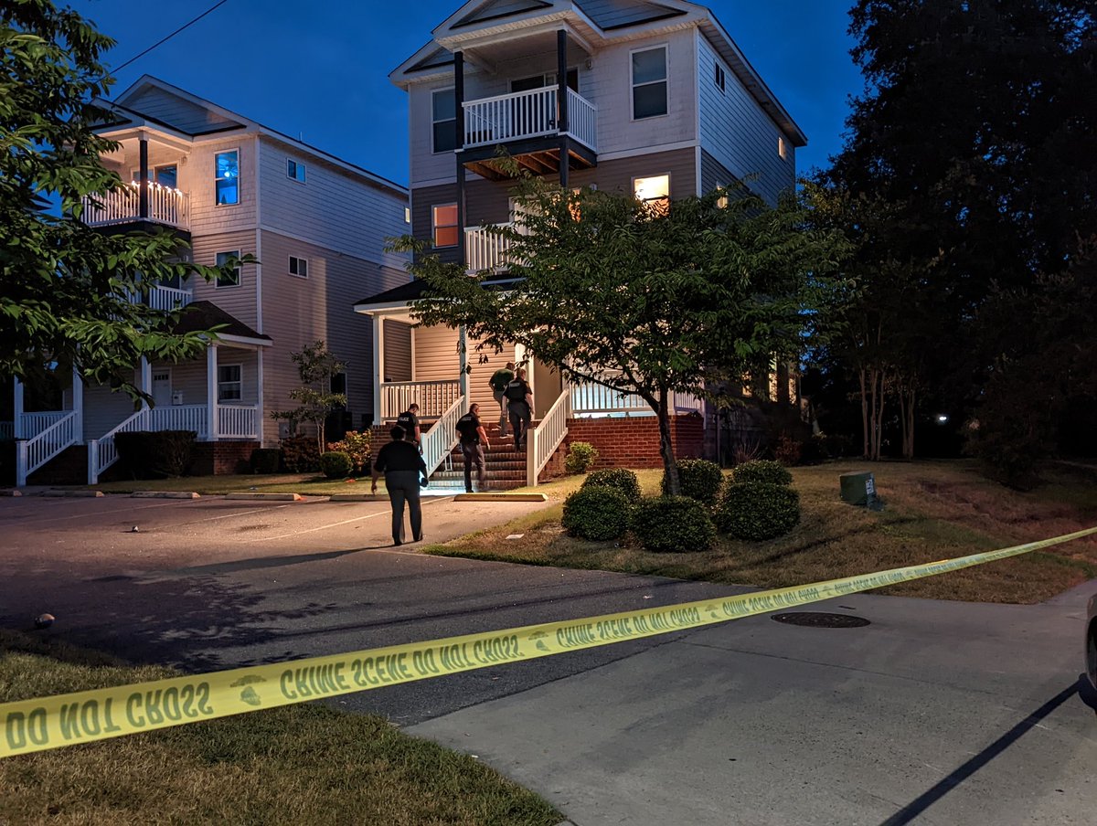 Brett Hall tweet media