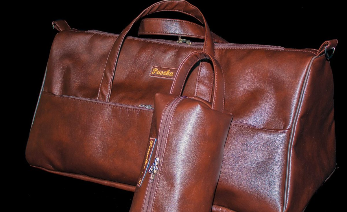 I'm a self taught designer and this is some of my work your support and retweets would be greatly appreciated 🙏😊
Mapimpi  .Pitso  .Dr Phophi Ramathuba  .Capetown  . Gauteng Mbalula  . Musa  . Sello .  Takealot Baxter .  Zwane .  Du Preez #MUNARS #gogoskhotheni #RamaphosaMustGo