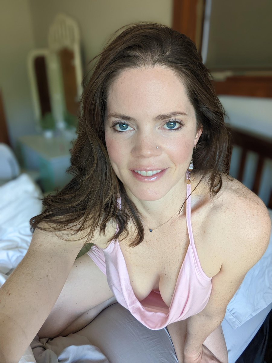 Would you fuck a mom from Twitter or Facebook?