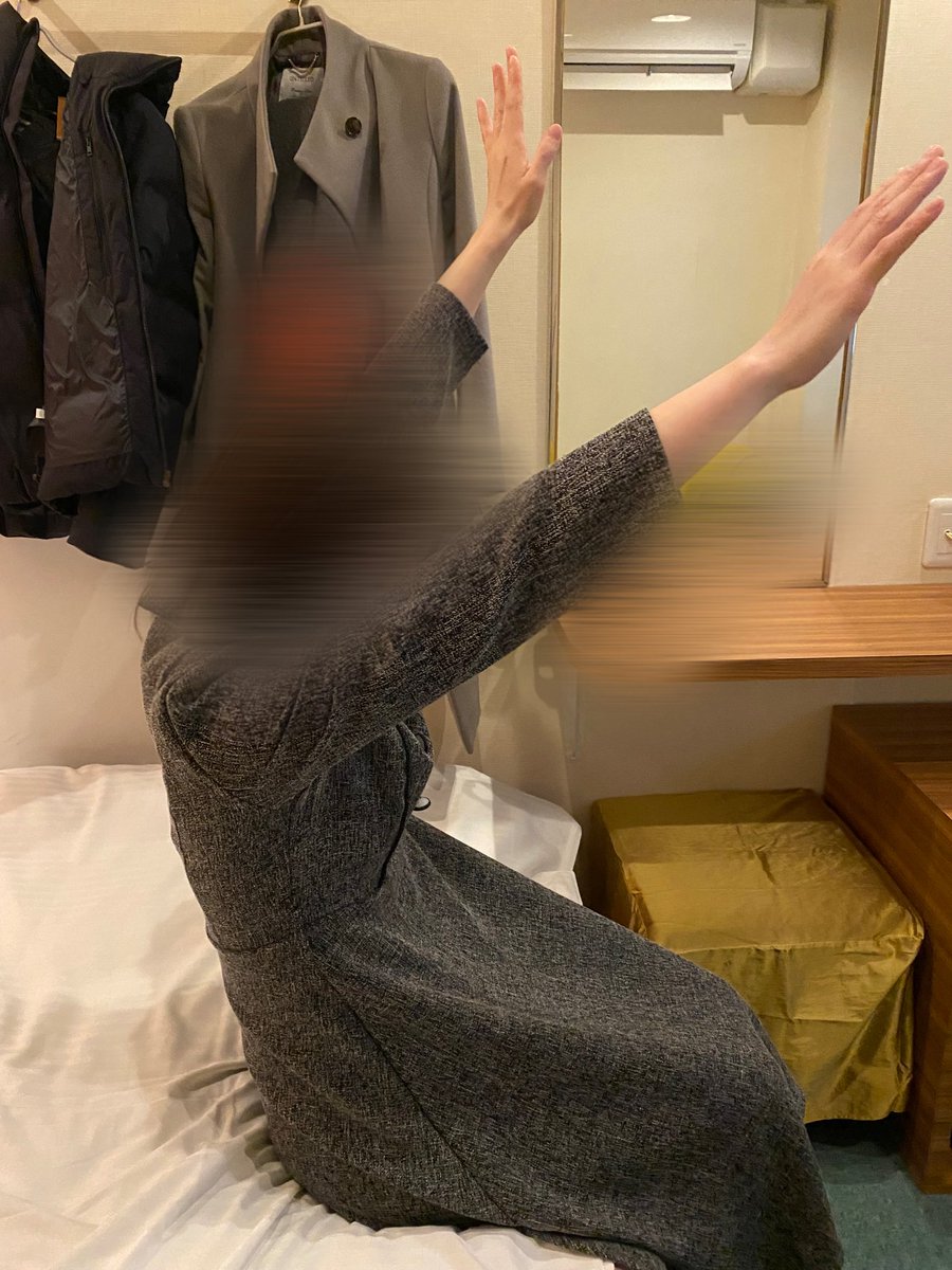 keisuke_0325's tweet photo. 年末に性癖マッチンでお会いした
女性とのホテルでの
ビフォーアフター写真🙆‍♂️

肩が上がらない、首が回らなくて痛い
とのことだったので
性感マッサージではなく
しっかりとした健全リハビリをしました😌
＃性癖マッチン
@yamada_hona 

※撮影、掲載許可頂いています
※載せ直し https://t.co/VwH4dj1PeT