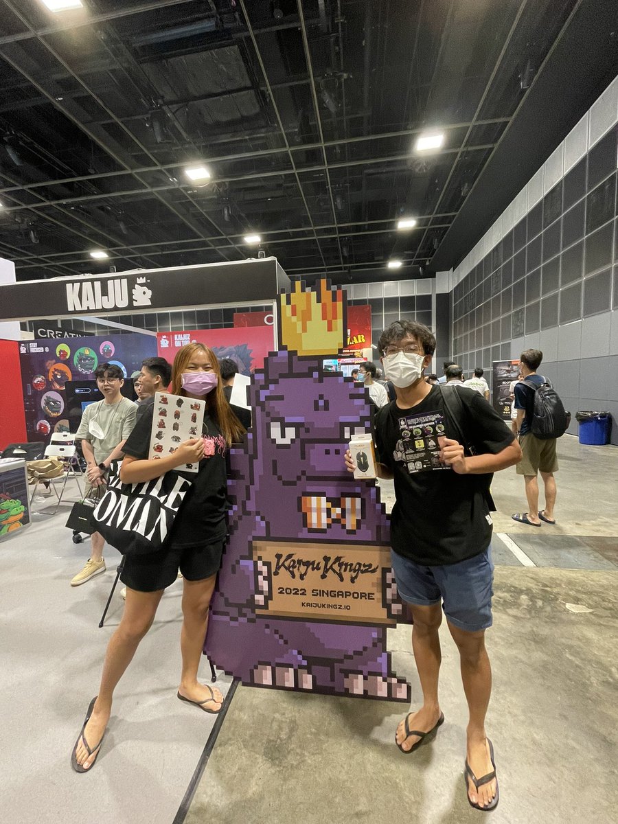 xiaoxianrouu's tweet photo. Spent my saturday visiting the @KaijuKingz booth at #KaijuzAtCOMEX and had a fun time chatting with friends at the booth. Being out of the NFT space for so long, I honestly missed the warm fuzzy feelings of a real community! 
Kingz on Top! 
@web3sg @KaijuKingz #KaijuzAtCOMEX https://t.co/CwMzcoyri3