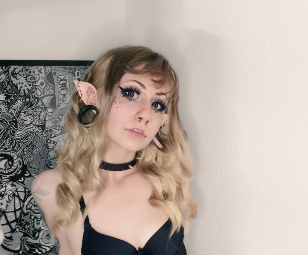 BaBByDemonn's tweet photo. See the full picture on my #onlyfans 🥰

🤍
https://t.co/dUyZhmU5MR
🤍

#alternative #tattooedgirl #strechedears #pircedgirl #alternativegirl #inkedgirl #onlyfansgirl #egirl #demonbaby #demonic #elf https://t.co/kV5KSILpek