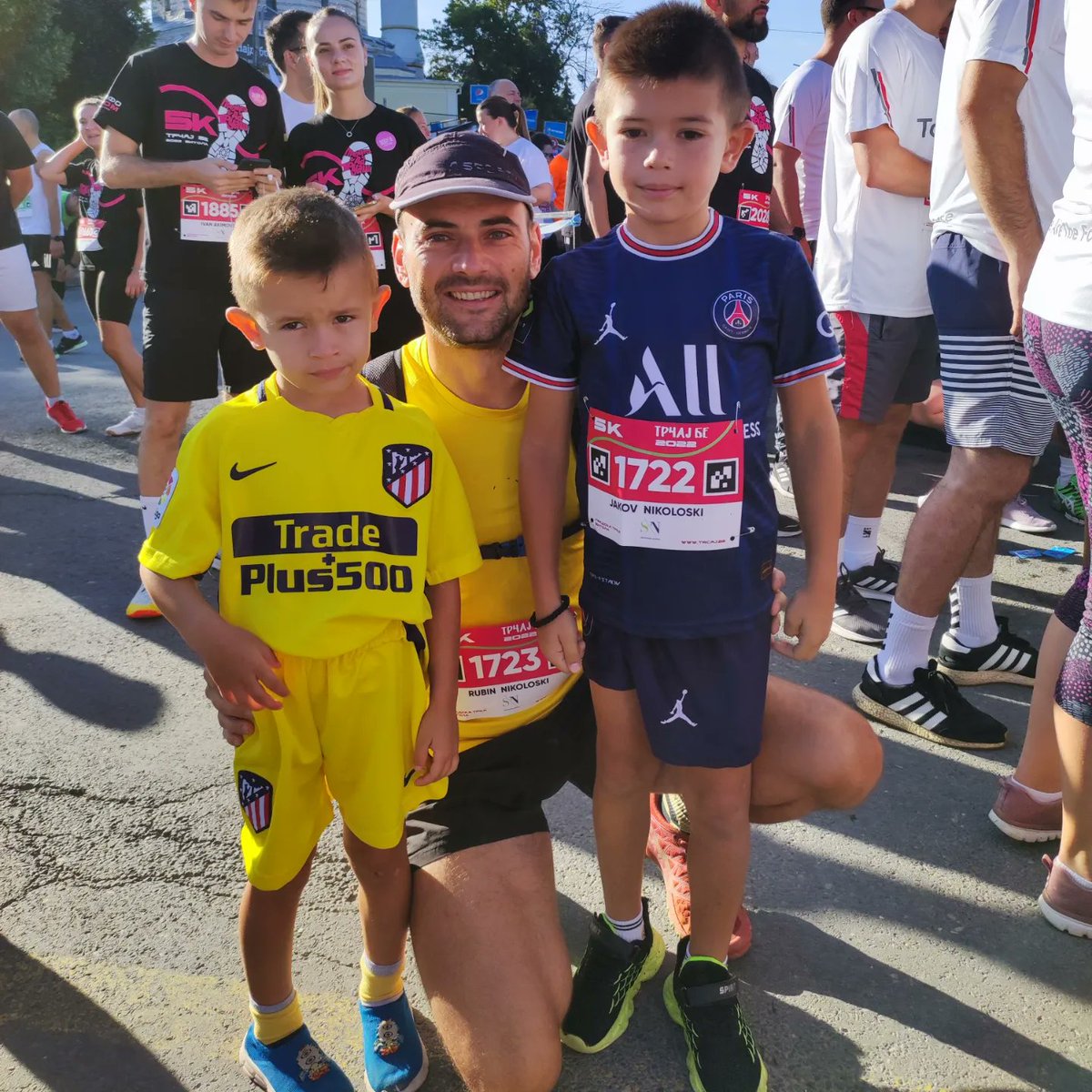 emispirko's tweet photo. 10k + 5k + 5k ✅

#trcajbe2022 #runners #familygoals https://t.co/c50zyIxQ7h