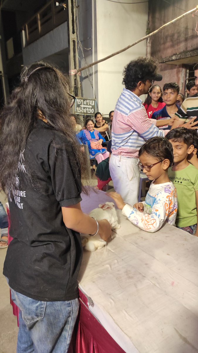 ncseerc's tweet photo. Touch and Feel programs during Ganesh Utsav are a great way to bring the society together for some FUN!! 
Be sure to invite them at your #GaneshChaturthi2022 Mandap ✨ 
TO BOOK, CALL US ON 9979730036 

ALL PROCEEDS GO TO #RESCUING  #ANIMALS AND RUNNING OUR ANIMAL HOSPITAL 🕊 https://t.co/jhLbI42gGH