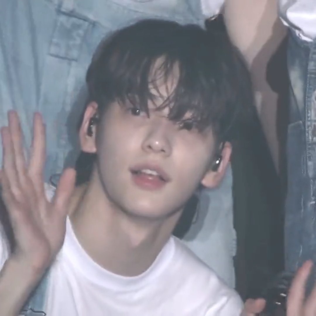 hourly soobin tweet media