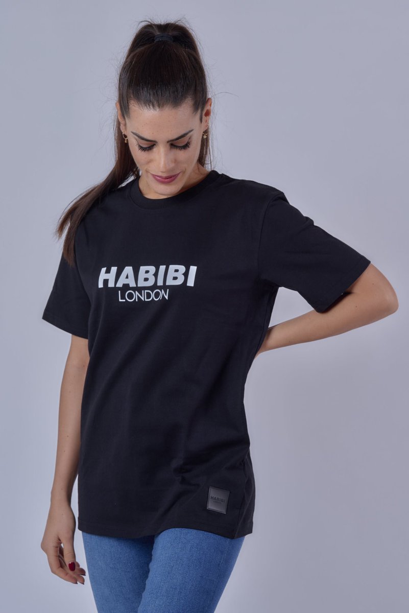 habibilondonfa's tweet photo. Habibi London Black Classic Logo T - Shirt▪︎ Now Available On our online store in Small, Extra Small, Medium and Large. #HabibiLondon #Fashion 

https://t.co/nwAEn4n4dH https://t.co/zQInoAYnSh