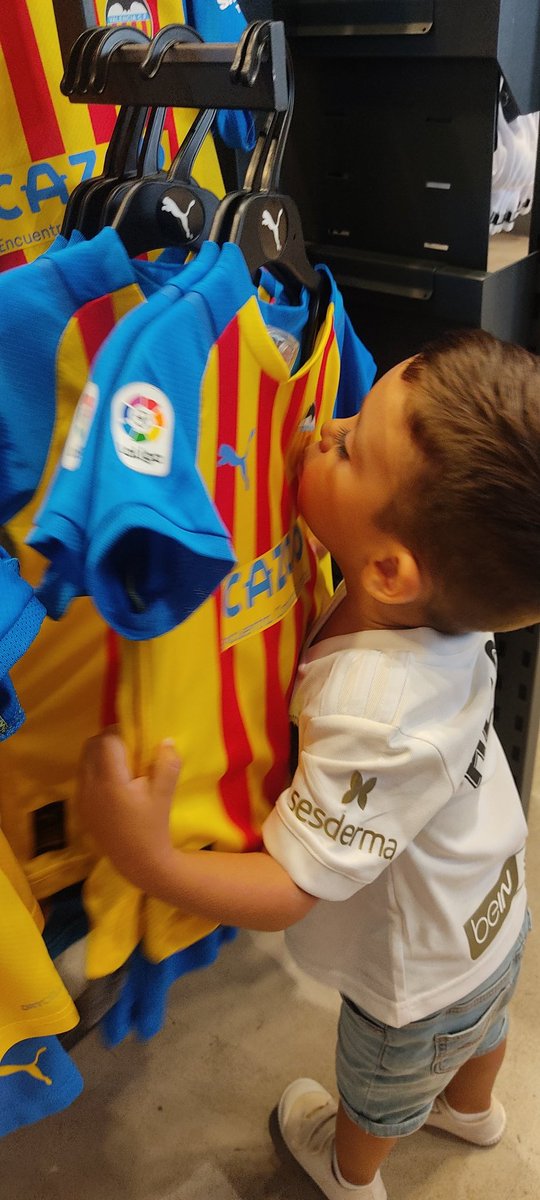 🦇𝕍ℂ𝔽 𝕊𝔼𝕄ℙℝ𝔼 🇪🇸🩵💛❤️ tweet media