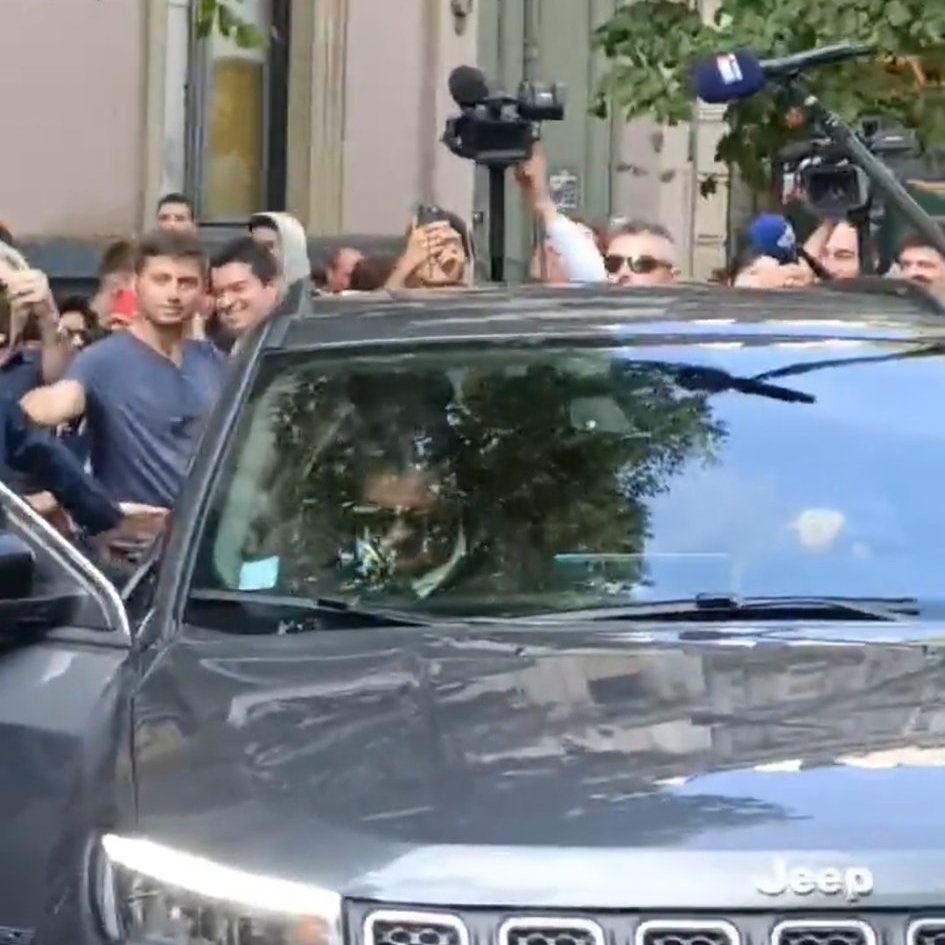 Après avoir rappelé aux « gens » l’importance de l’écologie dans son discours de Lille, <a href="/JLMelenchon/">Jean-Luc Mélenchon</a> repart dans son 4x4. Fais comme je dis, mais ne fais pas comme je roule.