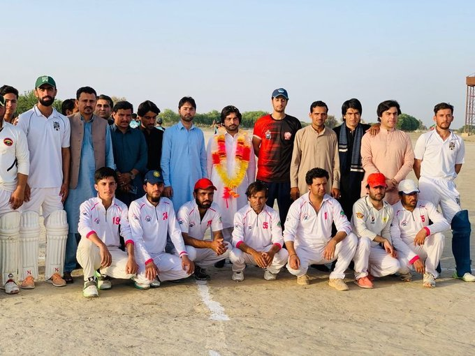 TruePak2's tweet photo. کل آل بلوچستان ہارڈ بال کرکٹ ٹورنامنٹ کے افتتاح موقع پر ایک شاندار میچ کھیلا گیا۔جسے کے سامعیں میں بلوچستان کے معززیں  شخصیات شامل تھیں۔
#Balochistan 
#صحت_مندبلوچستان
#TalentofBalochistan 
 #پاکستان_بلوچستان_یکجان https://t.co/DleIHnKIMN