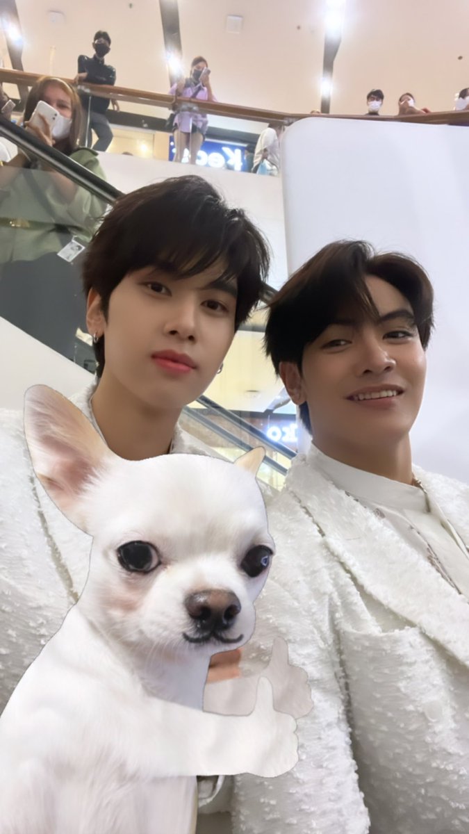 dunknatachai's tweet photo. พร้อมครับบบ #LOrealเติมไฮยาแล้วYoungกับJoongDunk https://t.co/vNrerXEmOK