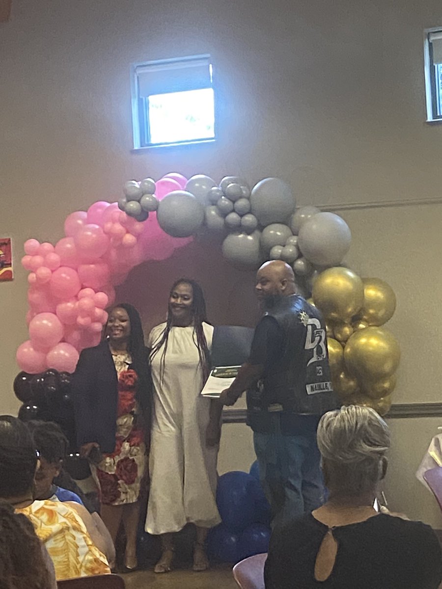 skillset_lyons's tweet photo. congratulations!! @drjoimitchell - @MetroSchools @MetroSchools @DrNatalynGibbs https://t.co/ZuAPwizD4R