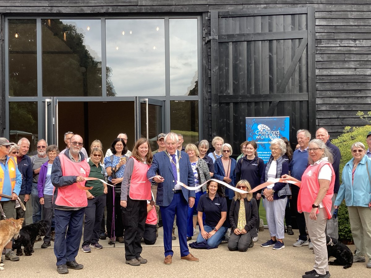 WHorsleyPlace's tweet photo. Wonderful to launch Guildford Walkfest at West Horsley Place. A great series of free walks, all different: in the town, countryside, long and short, throughout September https://t.co/QUYgZlzE0m. Glad to have @Mayor_Guildford and @surreyhillssoc here.
#westhorsleyplace #walkfest https://t.co/kPeMBahVk6