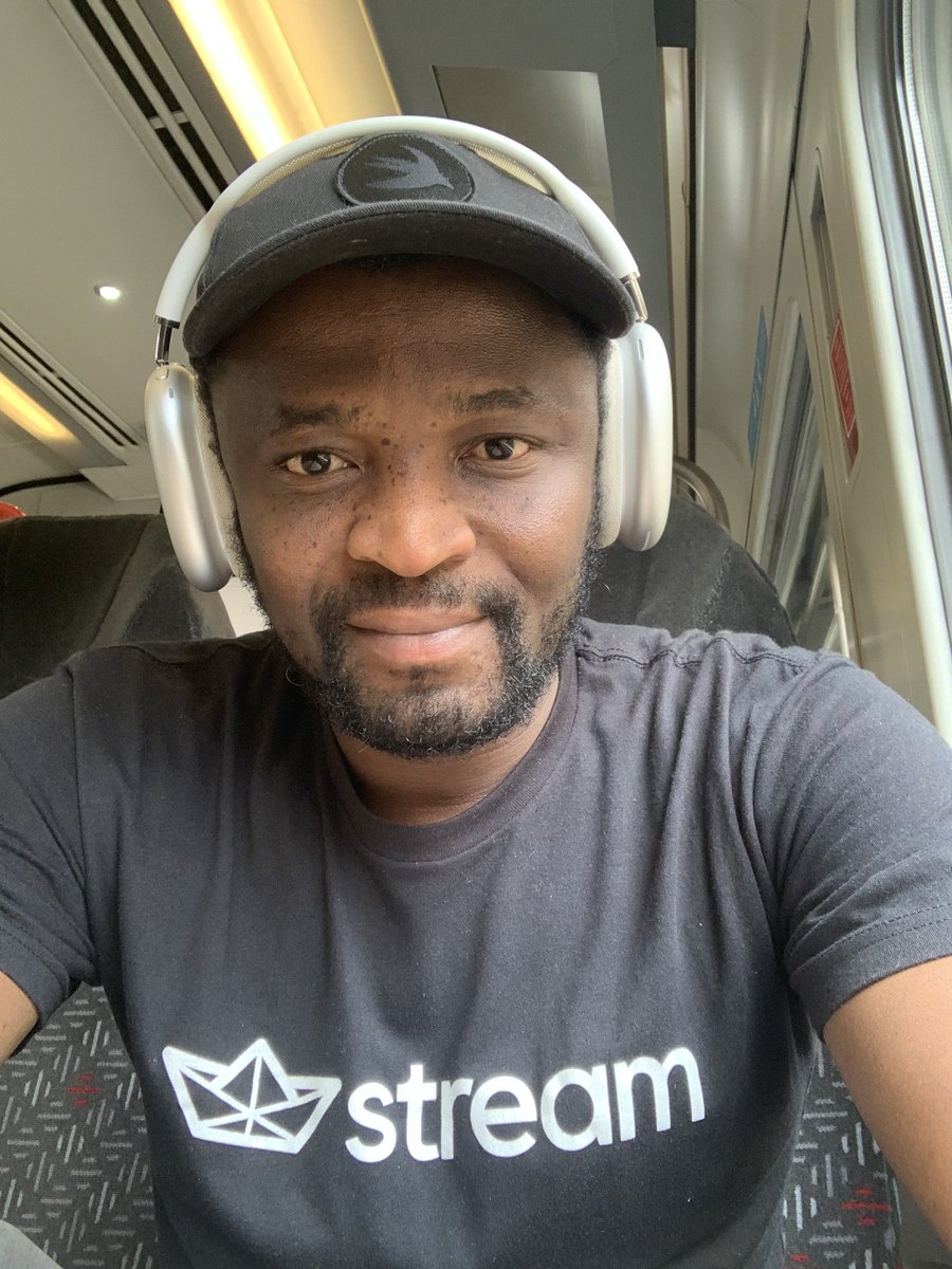 amos_gyamfi's tweet photo. Just took the train from Birmingham Int - Aberystwyth for @IOSDEVUK #iOSDevUK2022 https://t.co/BWr93OKIkK
