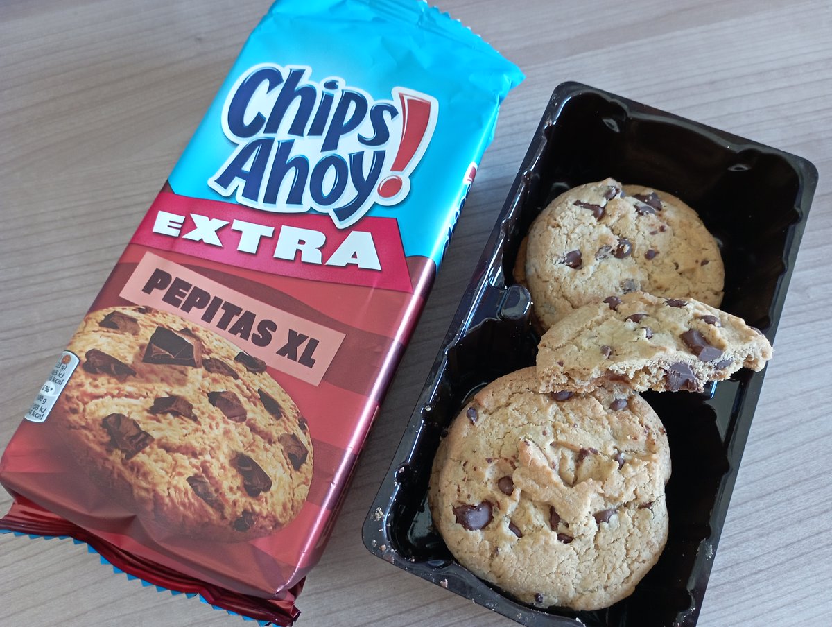 mercesori's tweet photo. Muy buenas amigos curiosos del mundo del #TeTesteo 2.0. Hoy, en Testeos sin tapujos y en menos de 1 minuto, voy a hablaros de las @ChipsAhoySpain Extra Pepitas XL.
¿Eres todo un monstruo de las #galletas? Entra en mi vídeo: https://t.co/Nrv4iJj7lK https://t.co/flmUO4KpX7