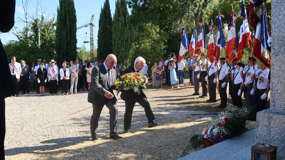 tarnetgaronne82's tweet photo. Ce matin, #MichelWeill commémore les 80ans des déportations juives à #Septfonds, en compagnie de Nadine Sinopoli, maire de la commune et conseillère départementale du @tarnetgaronne82, des vices-présidents José Gonzalez et Emmanuel Cros ainsi que de nombreux élus locaux. #mémoire https://t.co/dcdwbvY2ls