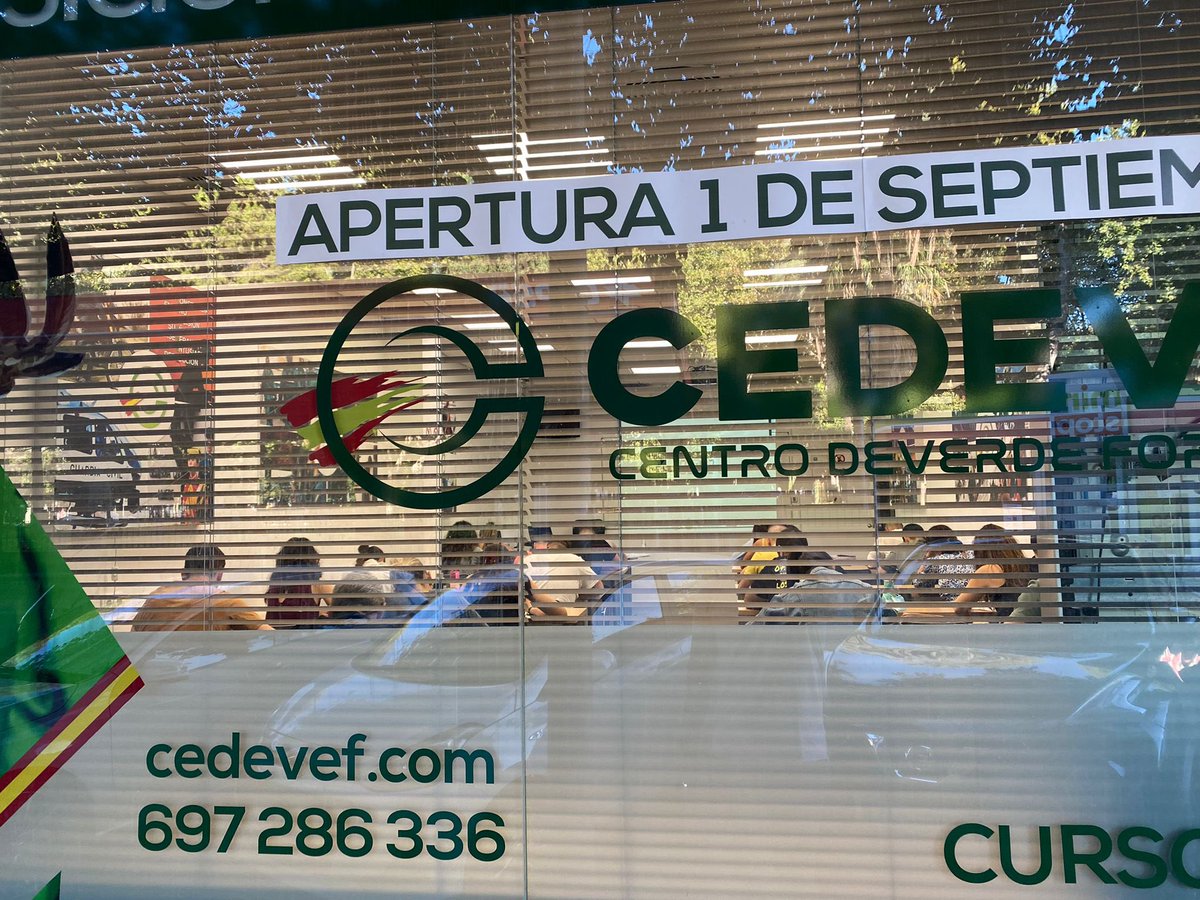 CEDEVEF1's tweet photo. Hoy se ha celebrado en Cedevef tanto en nuestra sede presencial como online el simulacro teórico. Alumnos y no alumnos de Cedevef poniendo a prueba todo el esfuerzo realizado, nervios a flor de piel, el tiempo corriendo… Nos contarán su experiencia❓🤨 https://t.co/nHmffUEGXc