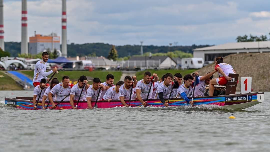 mariquilla_cpl's tweet photo. SOMOS TERCEROS DEL 🌏OTRA VEZ!!!!
#DragonBoat #WorldChampionship https://t.co/cztFhV3V6h