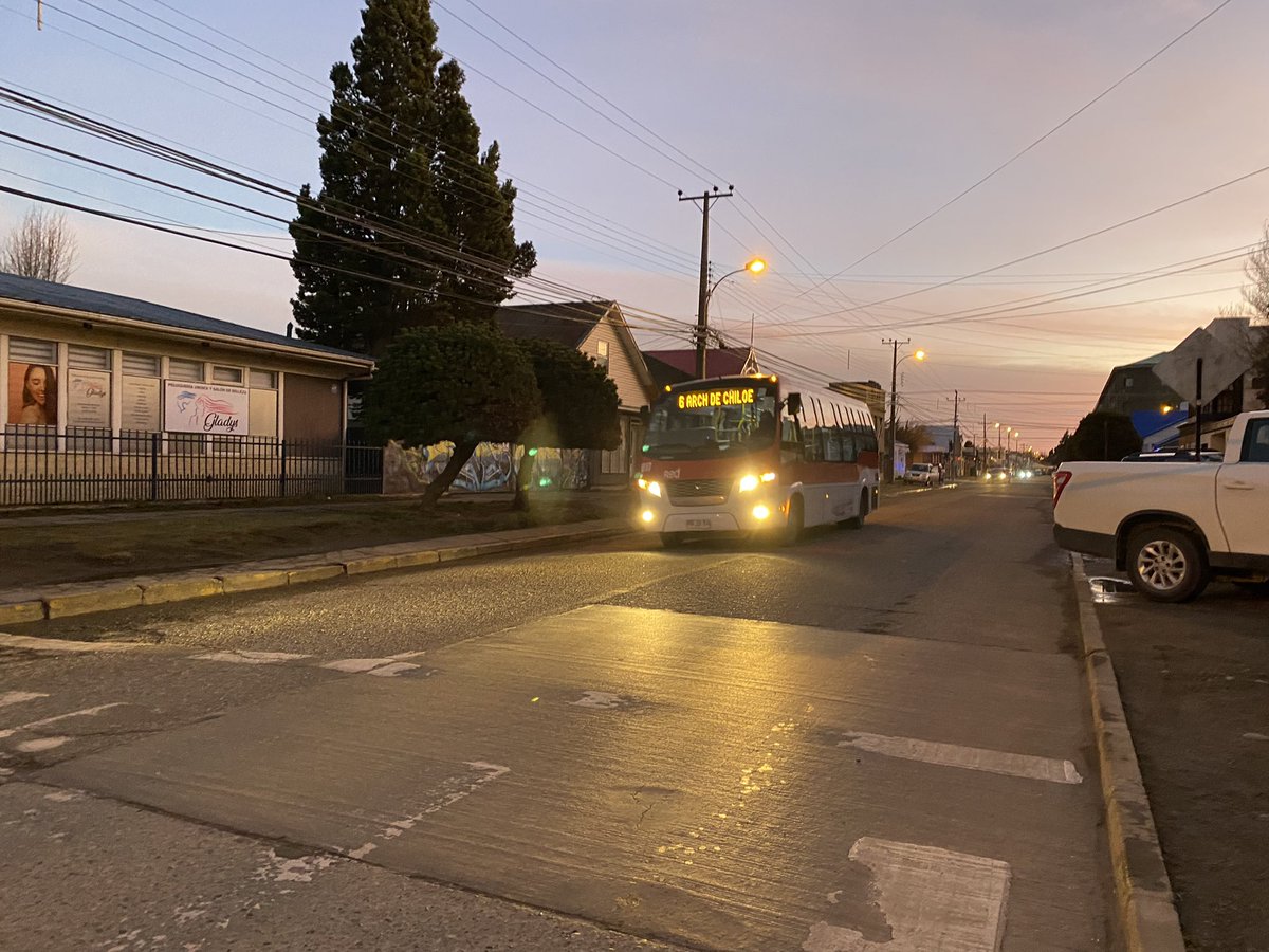 MTTMagallanes's tweet photo. Recuerda que #RedPuntaArenas operará todo el día, aumentando paulatinamente su frecuencia desde las 10 AM. Mantiene su tarifa normal.
#MTTPlebiscito https://t.co/jWoQETOcuo