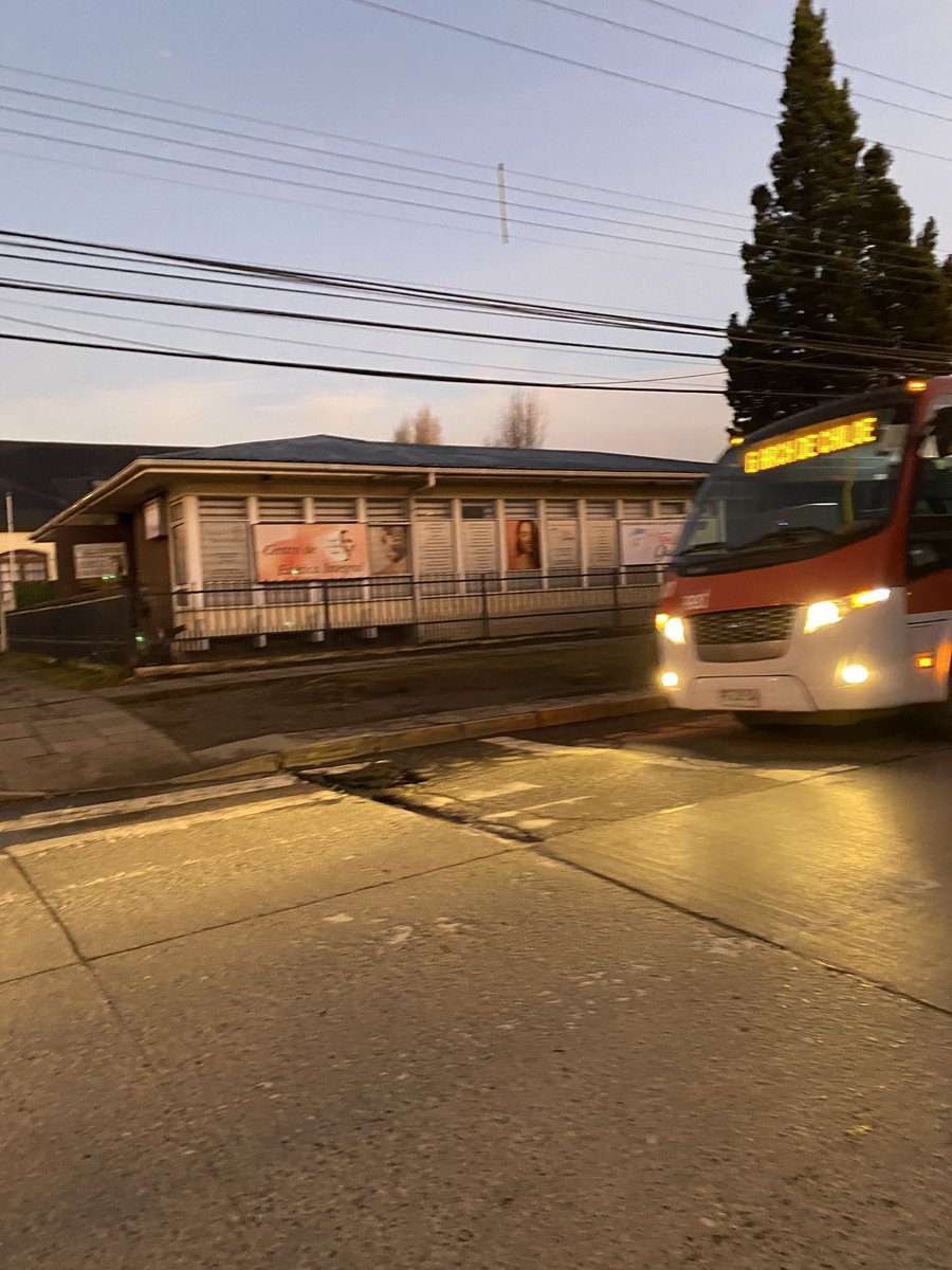 MTTMagallanes's tweet photo. Recuerda que #RedPuntaArenas operará todo el día, aumentando paulatinamente su frecuencia desde las 10 AM. Mantiene su tarifa normal.
#MTTPlebiscito https://t.co/jWoQETOcuo