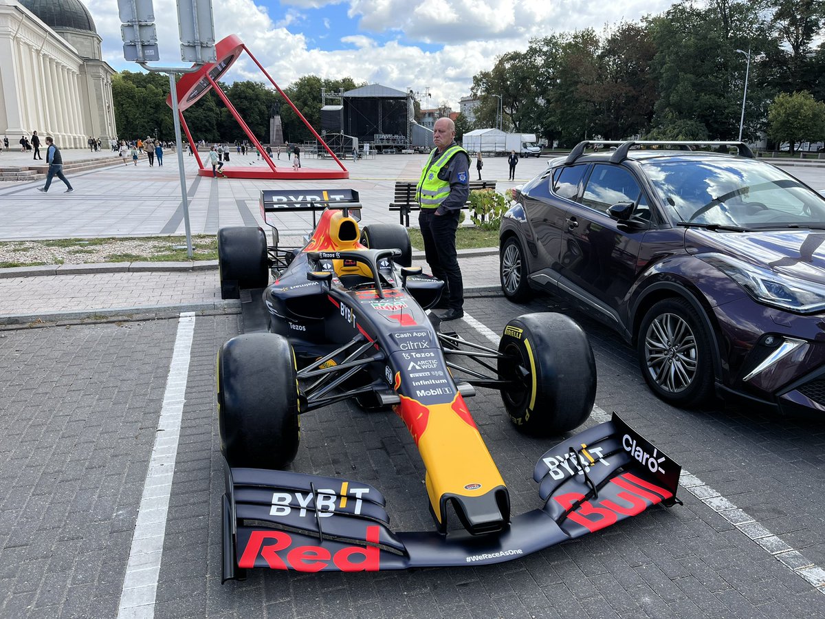 Regular parking slot in the city center #Vilnius #Formula1 #F1