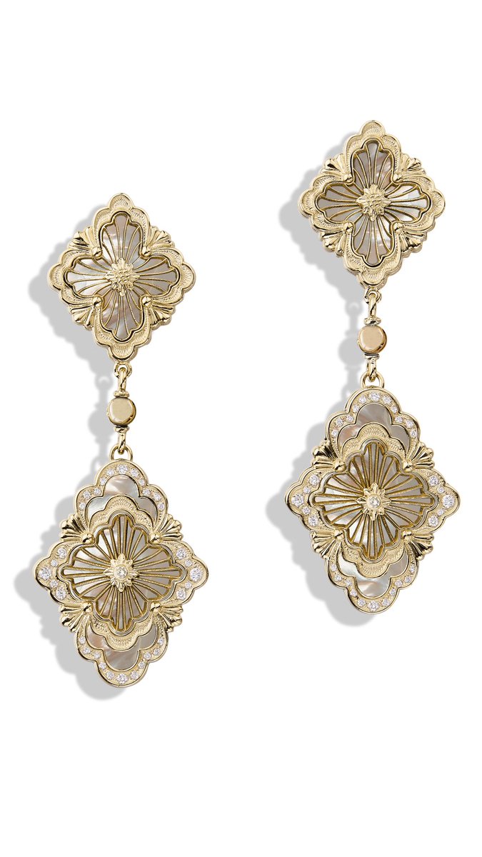 BuccellatiMilan's tweet photo. A selection that will make your eyes sparkle! Discover your #Buccellati favorite at https://t.co/mFc1CPLggp
#BuccellatiOpera
#BuccellatiUnica
#HighJewellery https://t.co/VlZfI9P9Qk