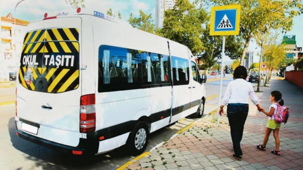 Okulların açılmasına sayılı günler kala İstanbul, İzmir ve Ankara’da servis ücretlerine 25-35 arasında zam yapıldı. #Antalya’da da UKOME Genel Kurulu’nda servisçiler yüzde 30 oranında zam talebinde bulundu.

#AntalyaFarkında