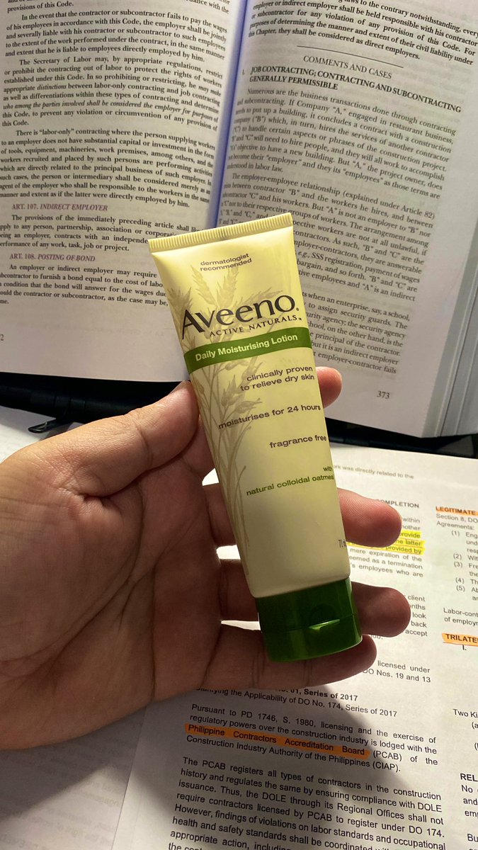 kent1393's tweet photo. Masarap mag-aral na alam mong moisturized ka 🤣🤣 #charought #aveeno https://t.co/kXaevRPuk2