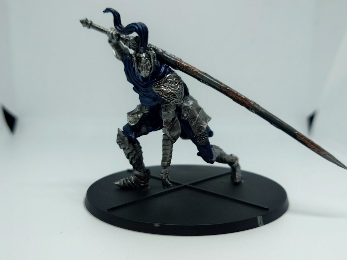 PpkPapiko's tweet photo. ArtoriasとCrossbow Hollow塗った〜
Artorias塗るのめちゃくちゃ楽しかった〜!
 #ダークソウル  #DarkSouls 
 #miniaturepainting https://t.co/KOFGhyjYSF
