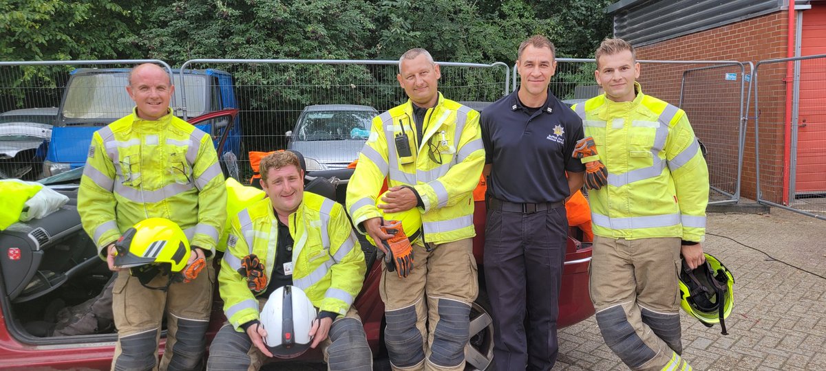 SuffolkFire's tweet photo. Time for a road traffic collision display by Bury Green Watch. Its not just fires we deal with rtcs sadly a daily occurance on Suffolks roads. Drive safe but we are always here if you need us #fatalfour #drivesafe #buryopenday https://t.co/2OHTdW2txX