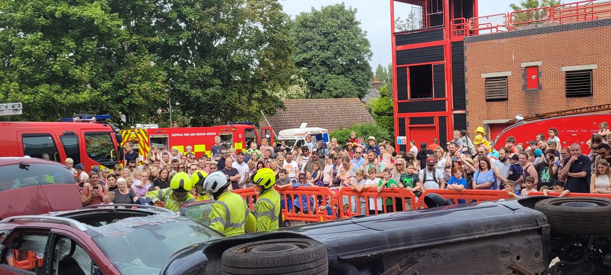 SuffolkFire's tweet photo. Time for a road traffic collision display by Bury Green Watch. Its not just fires we deal with rtcs sadly a daily occurance on Suffolks roads. Drive safe but we are always here if you need us #fatalfour #drivesafe #buryopenday https://t.co/2OHTdW2txX