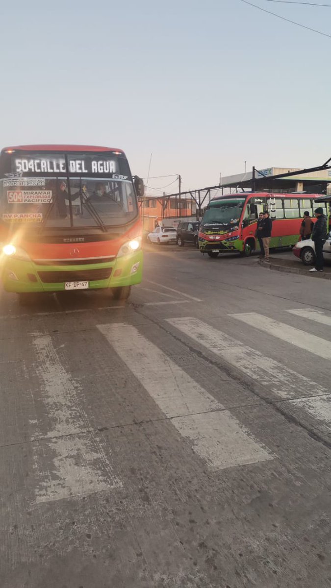 MTTValparaiso's tweet photo. #MTTPlebiscito | Los servicios de #TransportePúblico, tanto @EFEValparaiso como buses del #GranValparaíso, #Quintero y en el resto de la región están operando con normalidad.
Planifica tu viaje y prefiere el uso de transporte público o, si puedes, bicicleta o caminata. https://t.co/XkxrhxQvvc