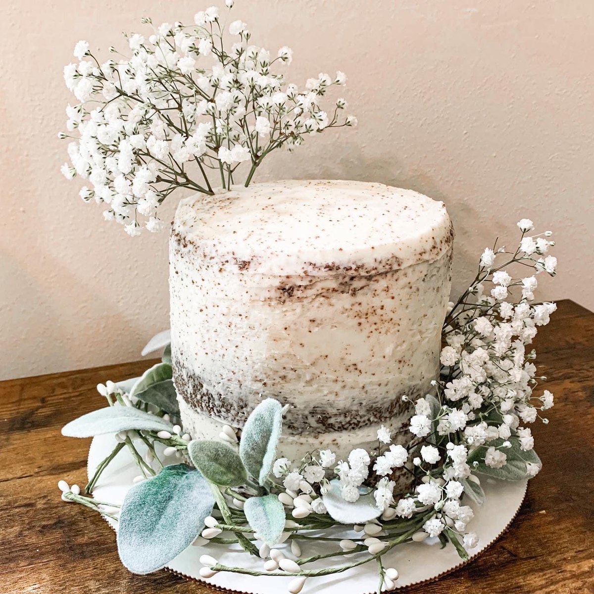 kateboss21's tweet photo. 🕊🤍
For the happy couple…

#weddingcake #nakedcake #chocolatecake #buttercream #homemadebuttercream #homebaker #selftaughtbaker #congratulations #bakeyouhappy #kateboss https://t.co/FO1MTB984X