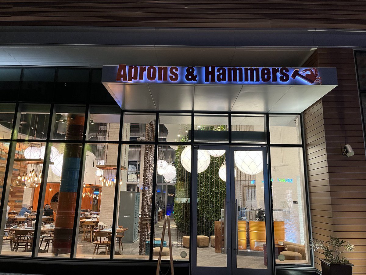 Emirate Club tweet media