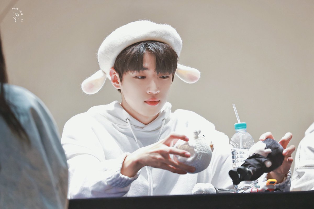 DateLove1206's tweet photo. 220904HQ

wink

#재찬 #JAECHAN #DKZ https://t.co/x3m3MsKl7q