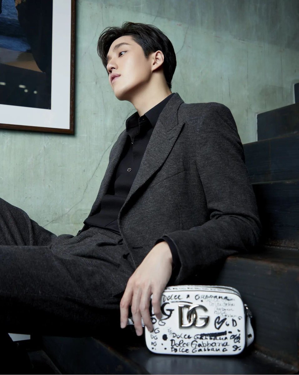 thanapobb_lee's tweet photo. 🕴🏻🗯️📸
@Dolcegabbana
#dolcegabbana
#DGPF22 #DGdarkside
#thanapob_lee
#torthanapob
#ต่อธนภพ https://t.co/7towPUr0NU