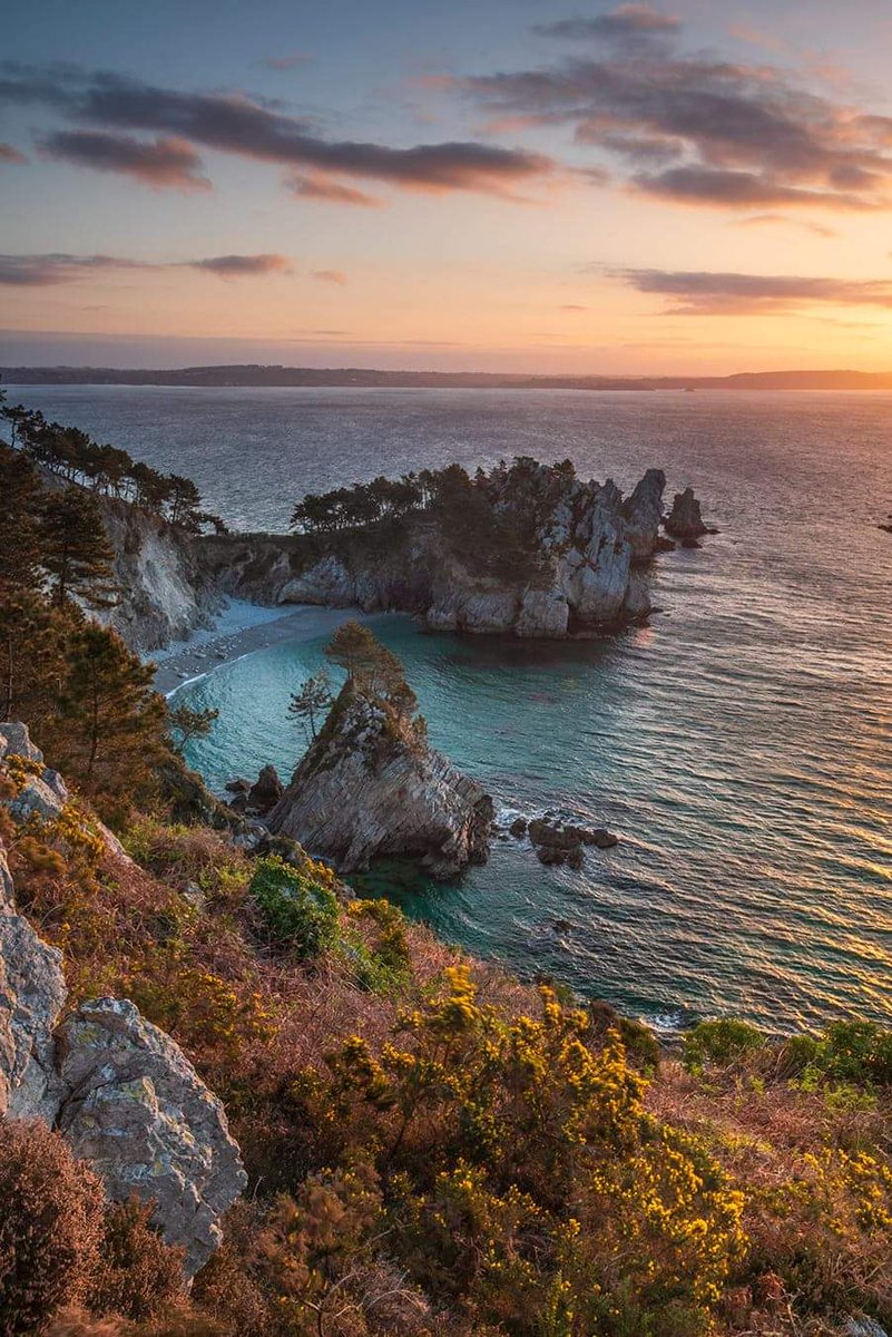 Adilemoigne's tweet photo. L'un des plus beaux points de vue de la presqu'île de Crozon. https://t.co/poePSGmKz1