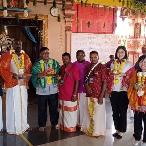 MIC_Perak's tweet photo. Dato’ Elango Vadiveloo, Pengerusi MIC Negeri Perak merangkap Setiausaha Khas YAB Menteri Besar Perak hadir di upacara sembahyang di Kuil Kanthan Kaliaman. #InfoMICPerak https://t.co/ld52FStpba