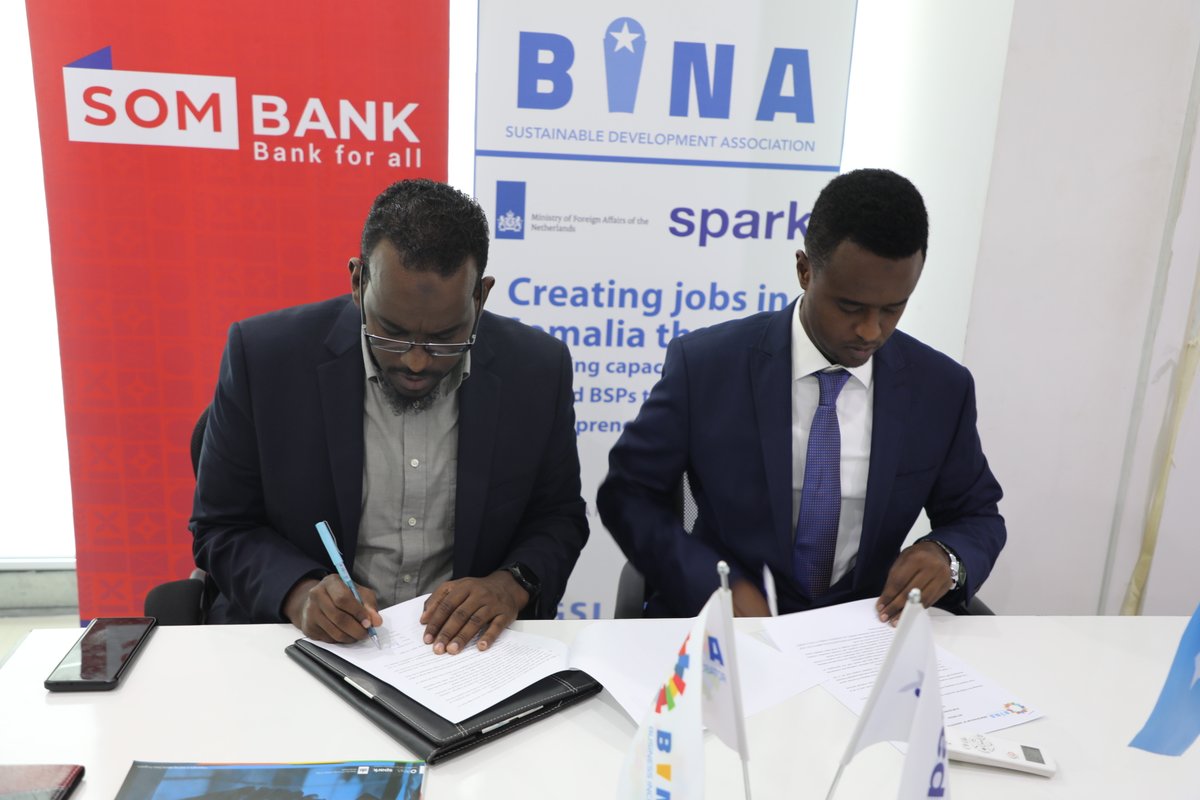 sombankltd's tweet photo. Today, September 4, 2022, SomBank and BINA Somalia signed a Memorandum of Understanding (MoU) to collaborate on supporting startups, MSMES, and facilitating access to funding and microfinance.

#Sombank 
#BankforAll https://t.co/gdDwxorkWL