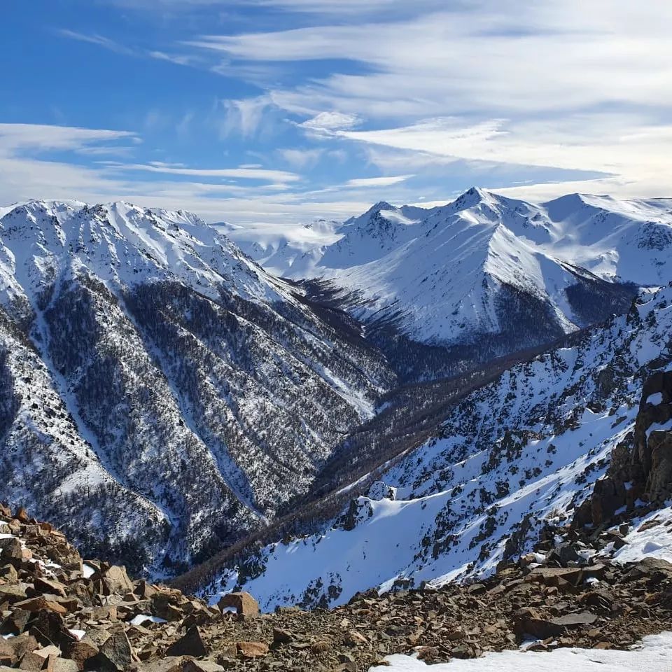 soymariche's tweet photo. Cordillera Argentina regalando paisajes #Traful laderas neuquinas para un #teamescalador feliz #ecotraful👏🏼 #BuenDomingo twitter!🏔🥾 https://t.co/1Ndr54Qi1Z